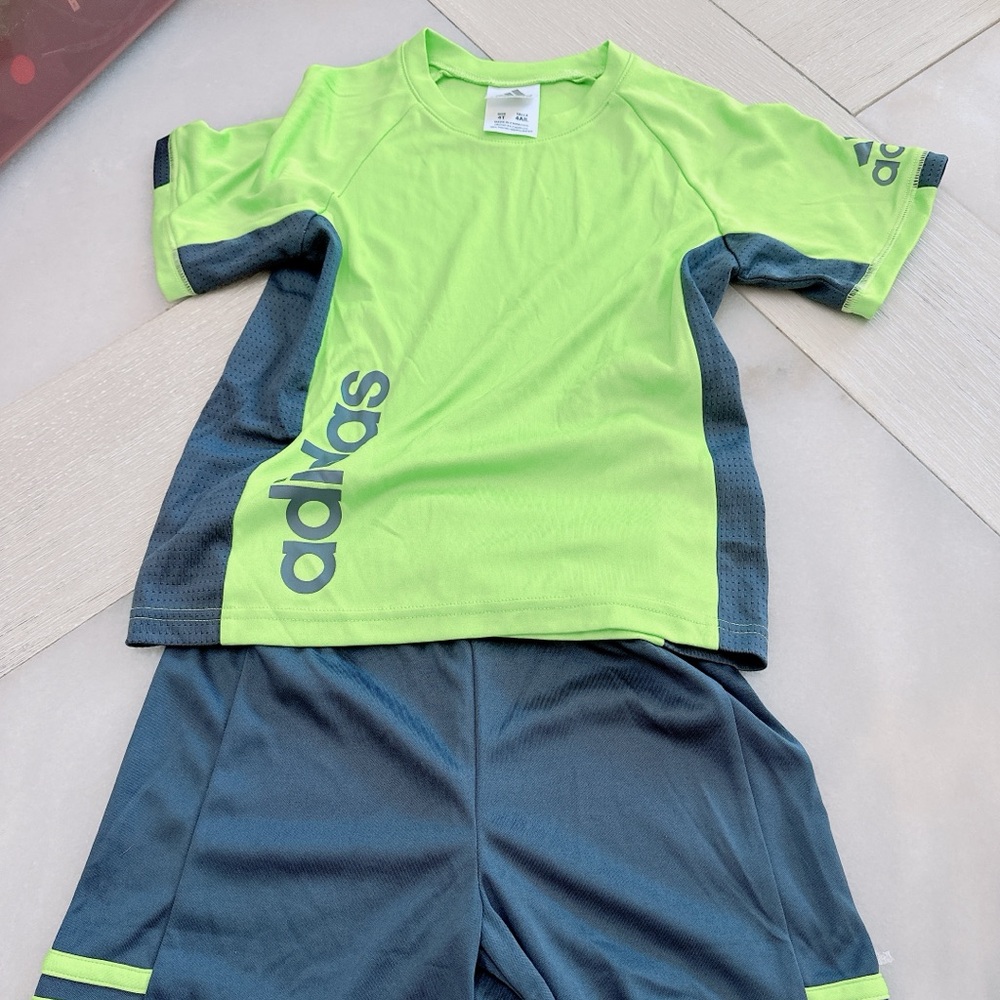 Adidas kids  Soccer Set/jerseys set/NWT